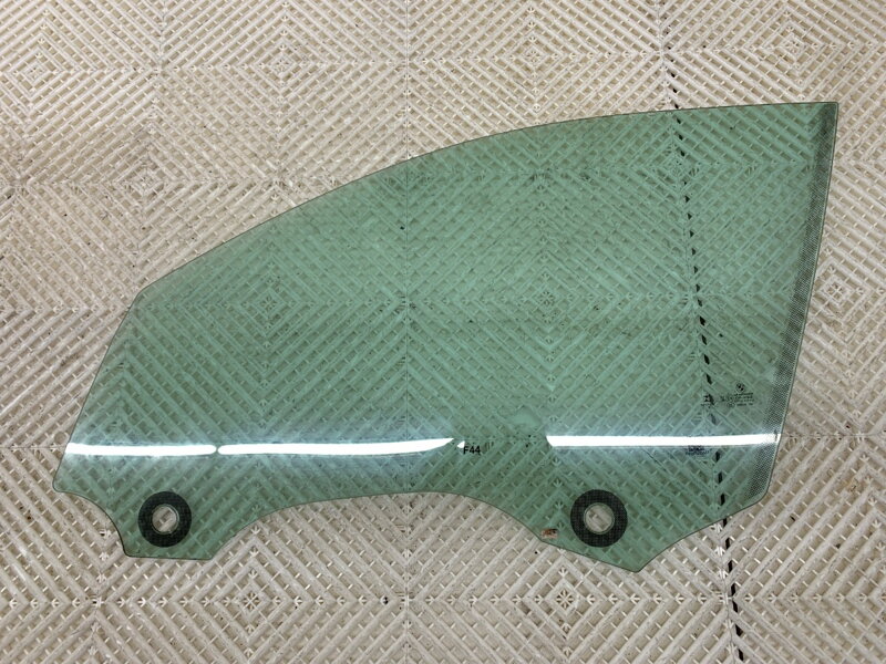 Okno levé přední BMW 2 Gran Coupe (F44) 2019 - 2022