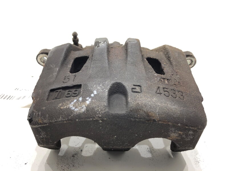 Brzdový třmen pravý přední Toyota RAV 4 IV (_A4_) 2012 - 2022