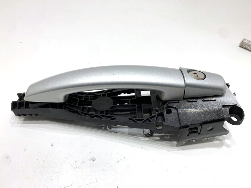 Klika vnější levá přední Opel Corsa E (X15) 2014 - 2022