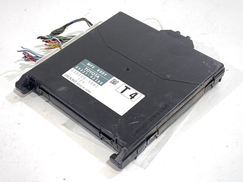 Modul komfortu Toyota RAV 4 IV (_A4_) 2012 - 2022 89221-42300