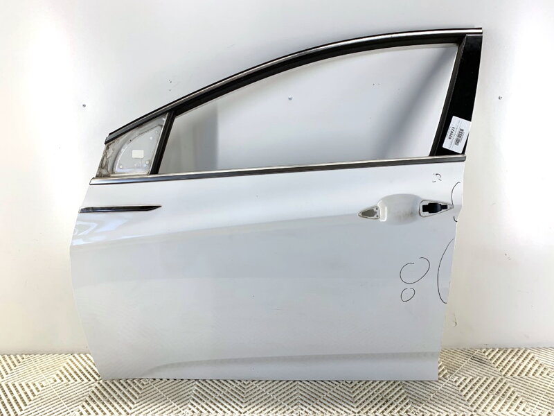 Dveře levé přední Hyundai I40 I (VF) 2012 - 2022 NCW