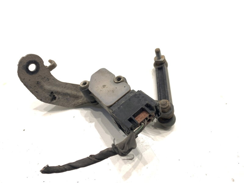 Čidlo náklonu xenon zadní levý BMW X6 (F16, F86) 2014 - 2019 6867646