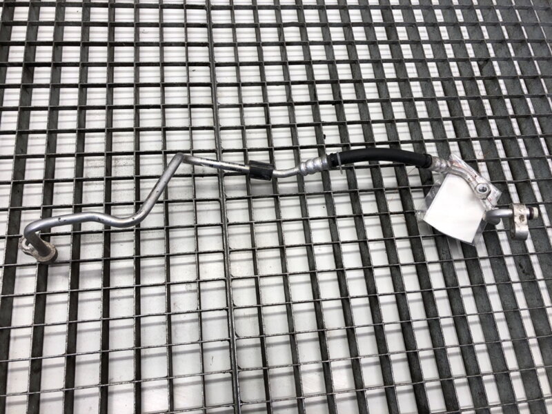 Hadice klimatizace BMW X6 (F16, F86) 2014 - 2019 9271893