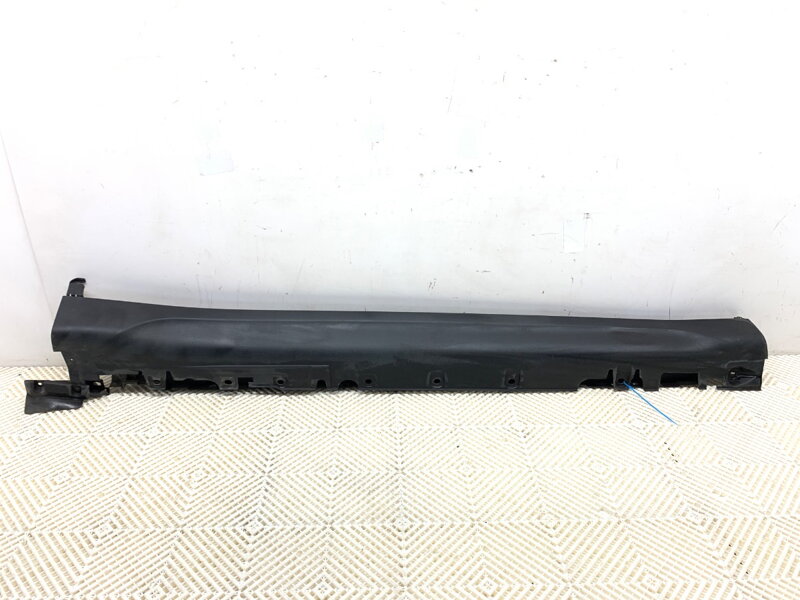 Lišta prahová pravá BMW X6 (F16, F86) 2014 - 2019