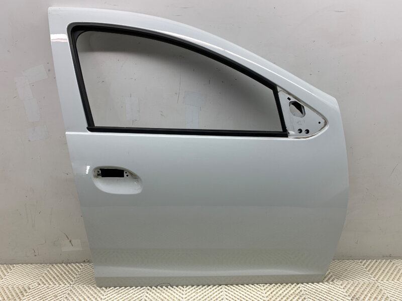 Dveře pravé přední Dacia Duster (HM_) 2017 - 2022 DV369
