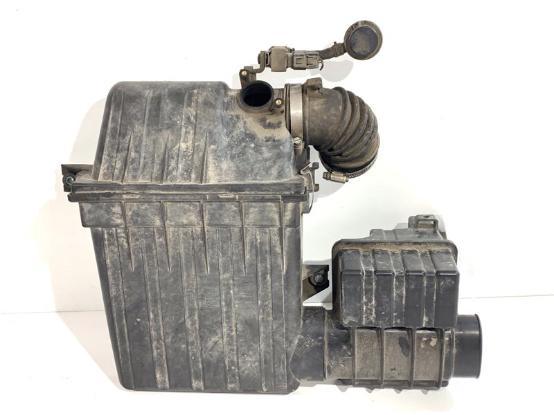 Kryt filtru vzduchu Suzuki Swift III (MZ, EZ) 2005 - 2022 63J-A01