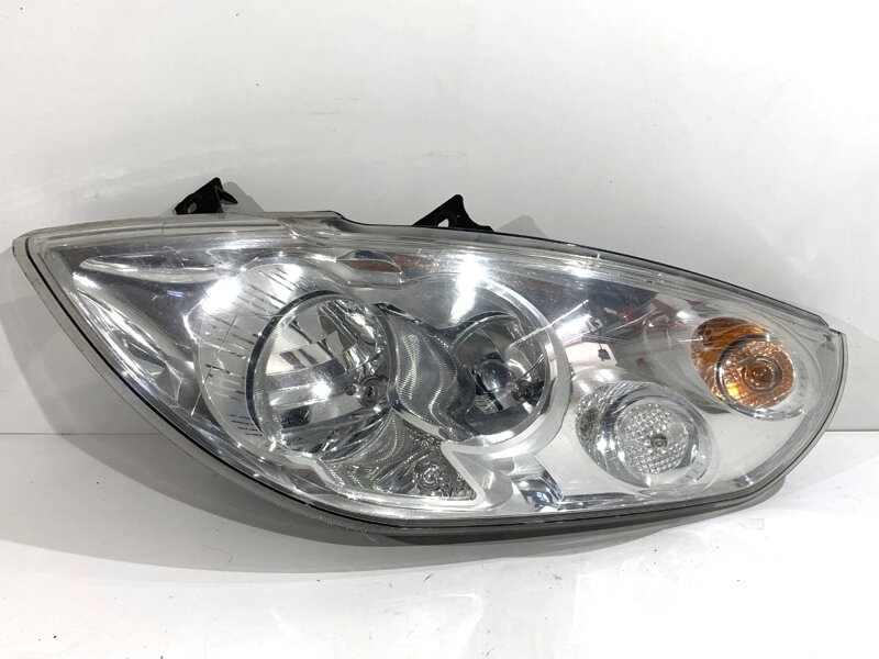 Světlo levé přední Renault Master III Autobus (JV) 2011 - 2022 260600049R