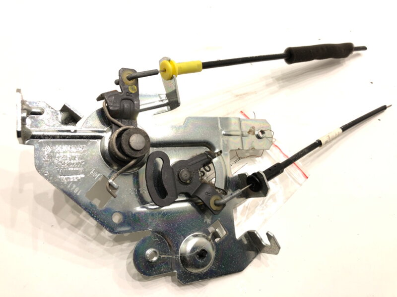 Zámek dveří posuvných pravý Renault Trafic III Autobus (JG_) 2014 - 2022 826706945R