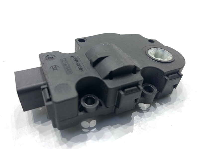 Motor radiátoru topení BMW X6 (F16, F86) 2014 - 2019 T946104