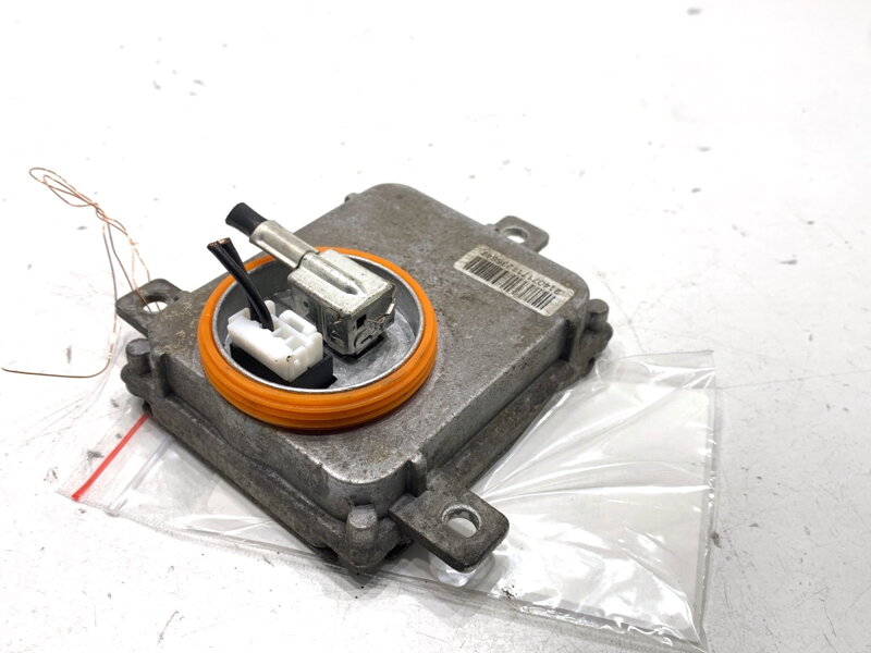 Řídicí jednotka xenon Audi A3 (8P1) 2003 - 2013 8K0941597B