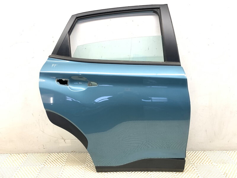 Dveře pravé zadní Hyundai Kona (OS, OSE, OSI) 2017 - 2022 SU8