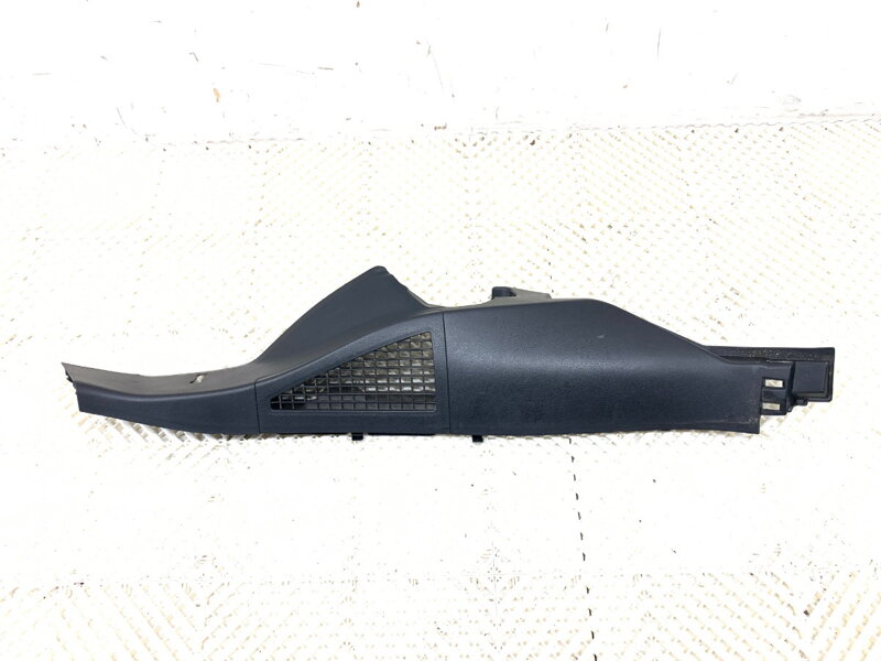 Kryt sloupku pravý Lexus CT (ZWA10_) 2010 - 2022 62551-76010