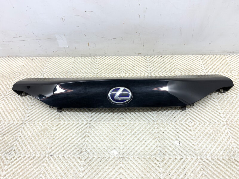 Panel víka kufru zadní Lexus CT (ZWA10_) 2010 - 2022 76801-76010