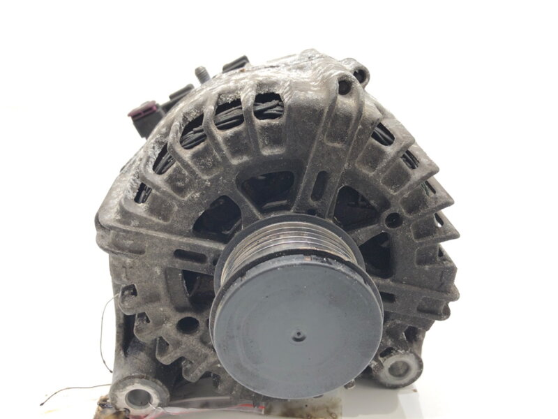 Alternátor BMW X6 (F16, F86) 2014 - 2019 8570675