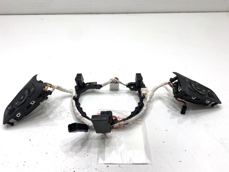 Přepínače volantu Opel Corsa F 2019 - 2022 39172789 39203689