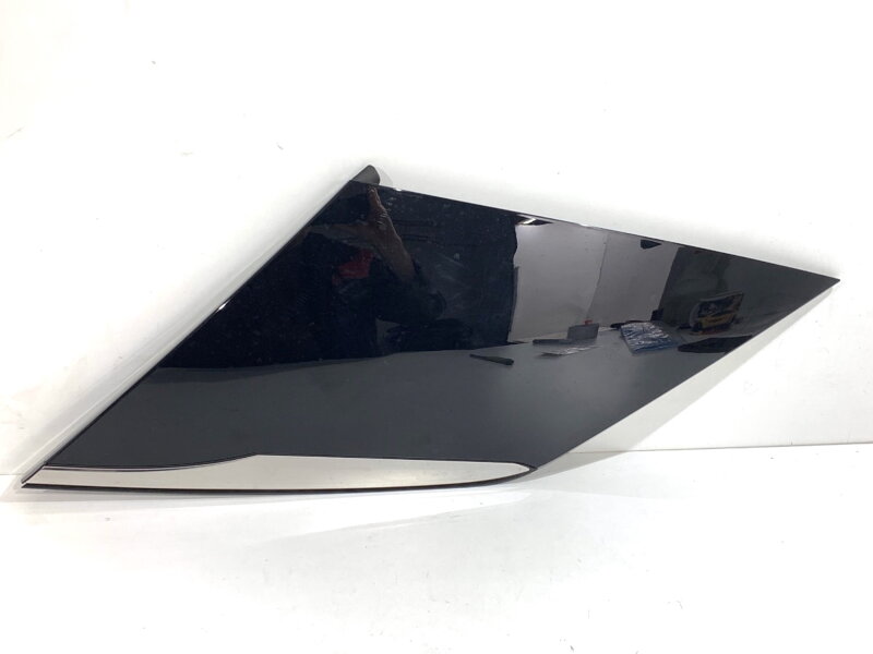 Lišta záslepka NA blatník pravý zadní Lexus LBX (_AYH1_, _AYA1_) 2023 - 62505-52020