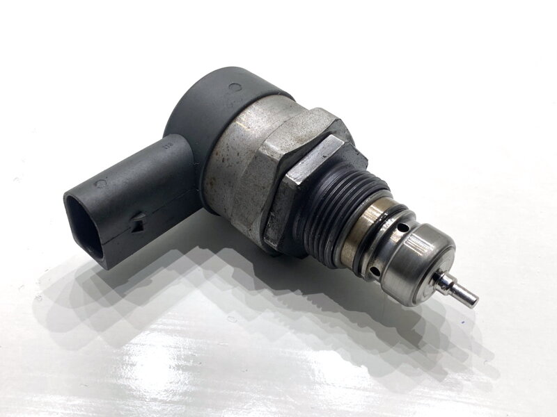 Regulátor tlaku paliva VW Golf VII Variant (BA5, BV5) 2013 - 2022 057130764AB