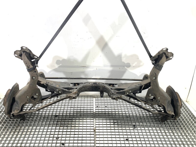 Výztuha zadní BMW X1 (F48) 2014 - 2022