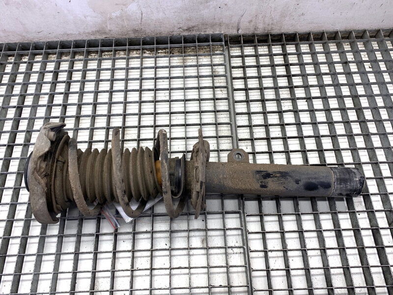 Tlumič levý přední S pružinou BMW X1 (F48) 2014 - 2022 6886751