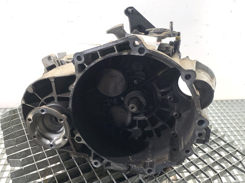 Převodovka VW Passat B7 Variant (365) 2010 - 2015 NFU