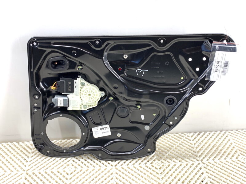 Stahovačka okna pravá zadní VW Passat B7 Variant (365) 2010 - 2015 3AA839756