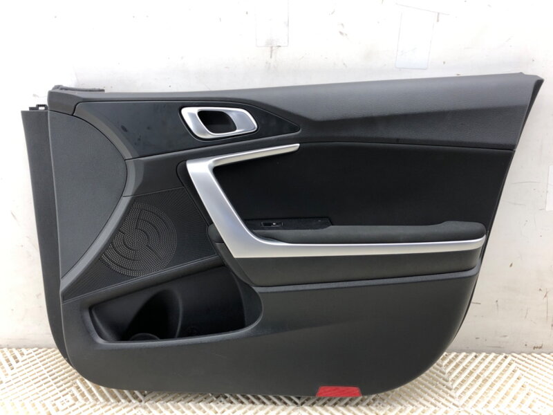 Tapecírung dveří pravý přední KIA Xceed (CD) 2019 - 2022