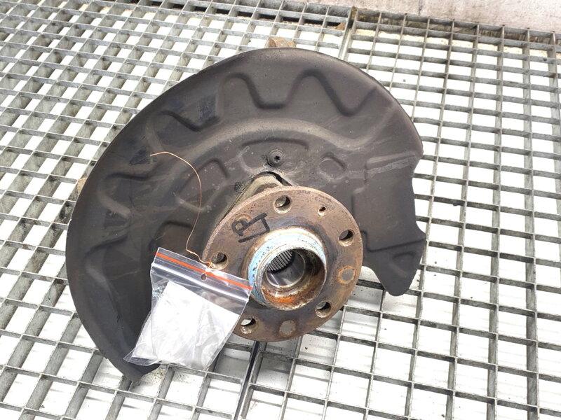 Otoč levá přední Audi A3 Limousine (8VS, 8VM) 2013 - 2022