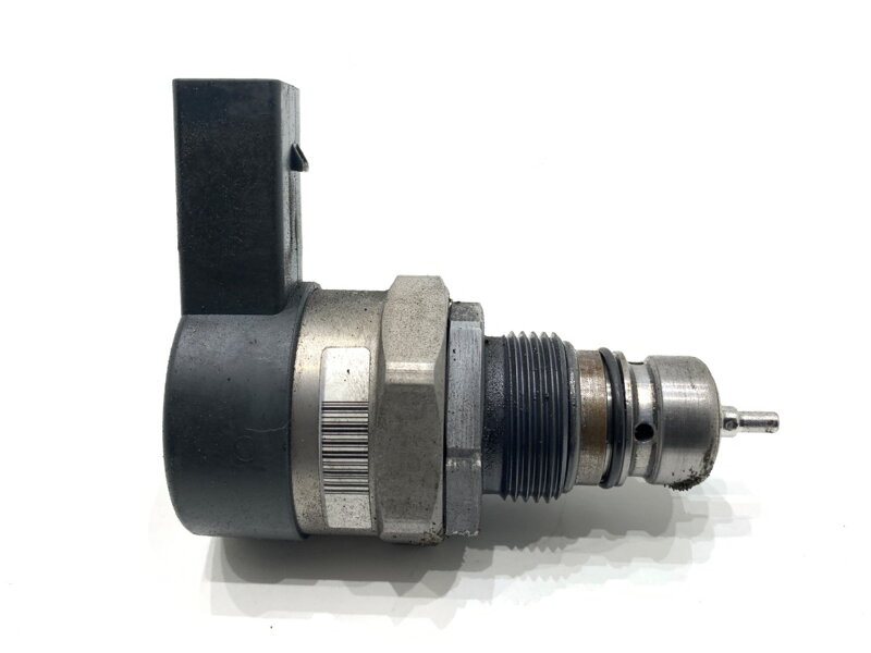 Regulátor tlaku paliva VW Golf VI Variant (AJ5) 2009 - 2014 0281006003