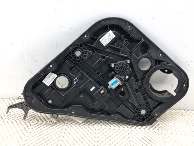 Stahovačka okna levá zadní KIA Sportage IV (QL, QLE) 2015 - 2022 83470-F1060