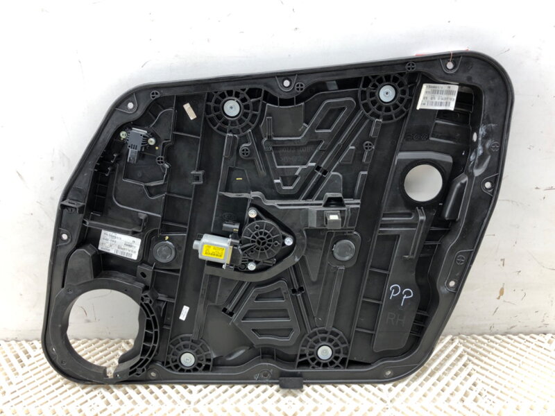 Stahovačka okna pravá přední KIA Sportage IV (QL, QLE) 2015 - 2022 82480-F1610