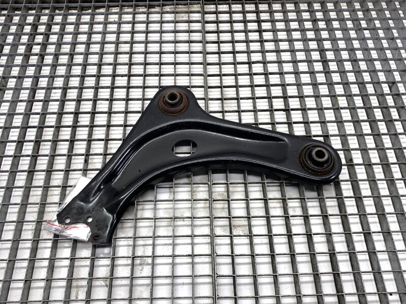 Rameno levé přední Peugeot 208 I (CA_, CC_) 2012 - 2022
