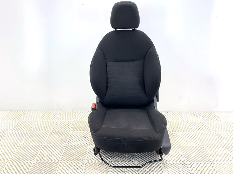 Sedadlo levé přední Peugeot 208 I (CA_, CC_) 2012 - 2022