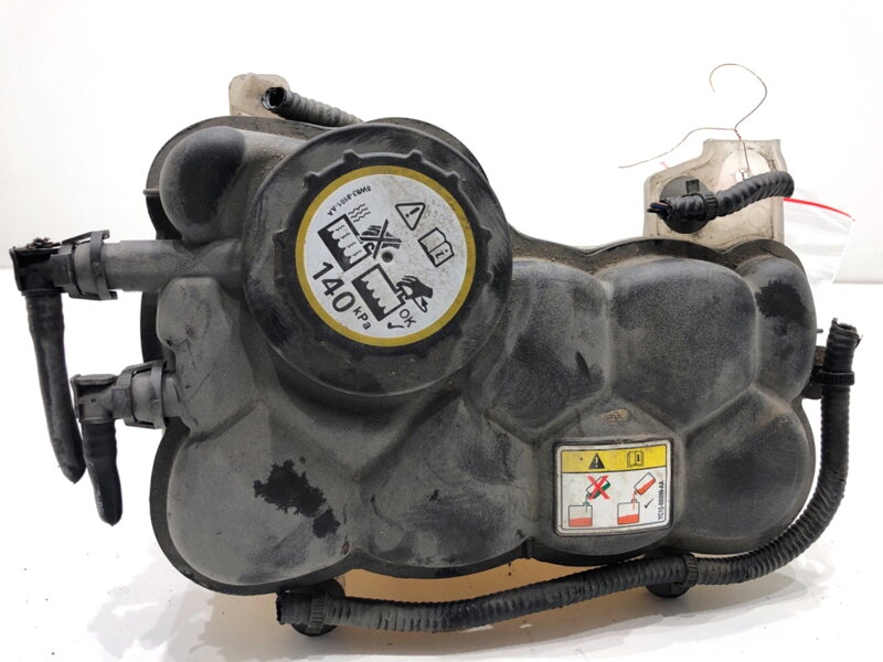 Vyrovnávací nádobka chladicí kapaliny Jaguar F-pace (X761) 2015 - 2022