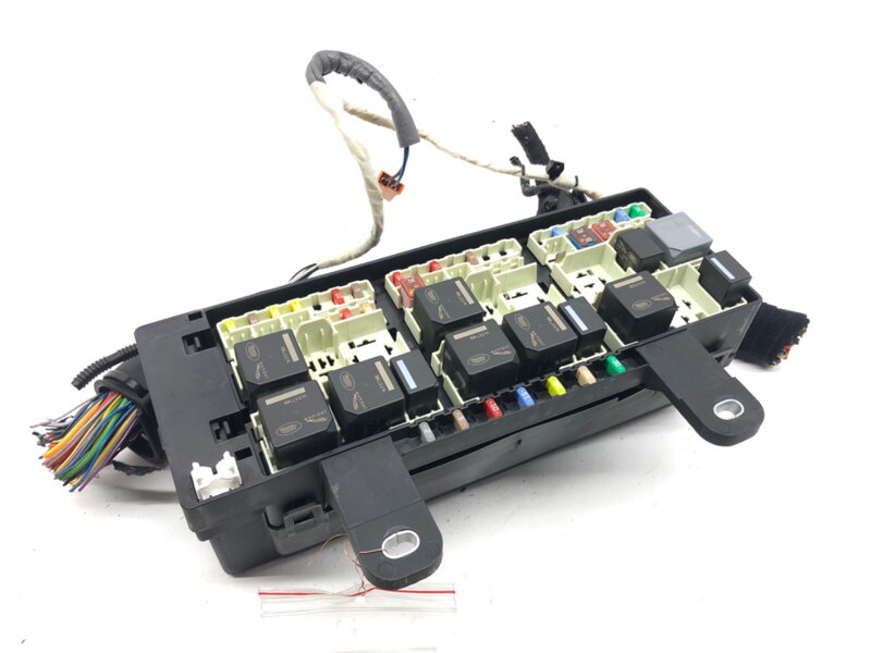 Pojistková skříňka Jaguar F-pace (X761) 2015 - 2022