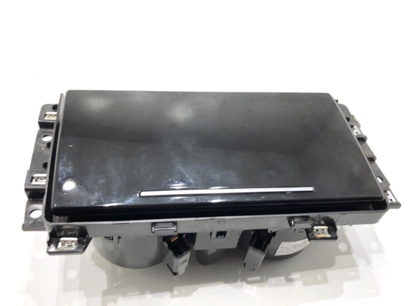 Držák NA nápoje Audi Q8 (4MN) 2018 - 2022