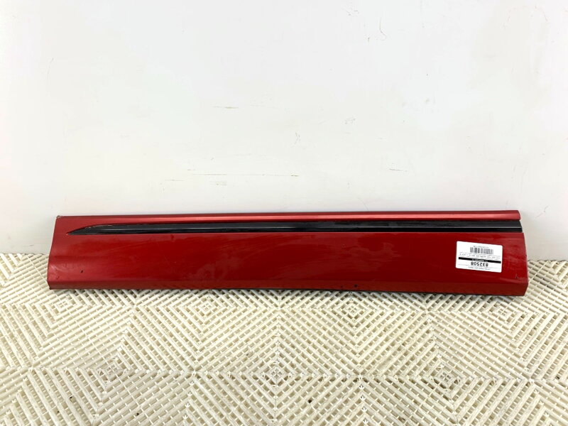 Lišta dveří levá přední Audi Q8 (4MN) 2018 - 2022 4M8853059D