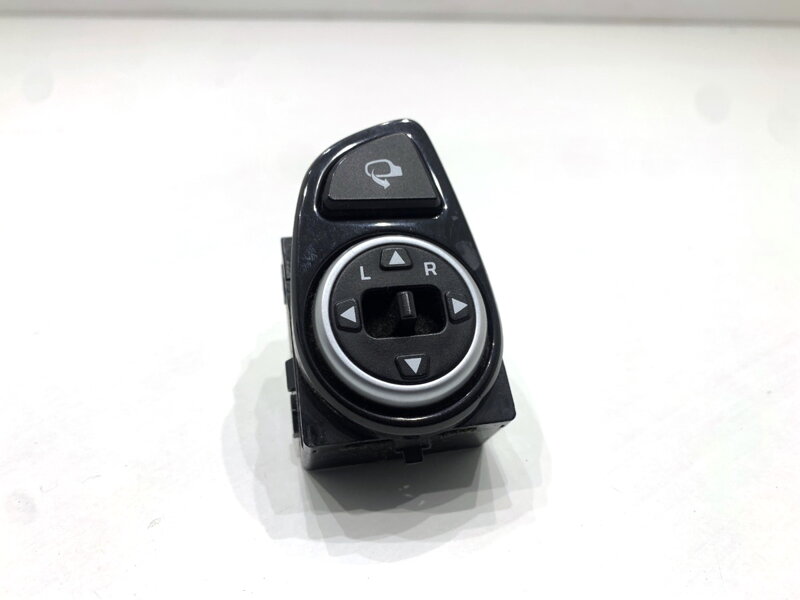 Přepínač regulace zrcátek Hyundai I20 II (GB, IB) 2014 - 2022 299140228