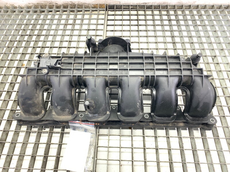 Sací potrubí BMW X6 (E71, E72) 2007 - 2014 7564678