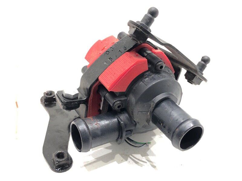 Přídavná vodní pumpa Audi A7 Sportback (4GA, 4GF) 2010 - 2018 4G0820195E