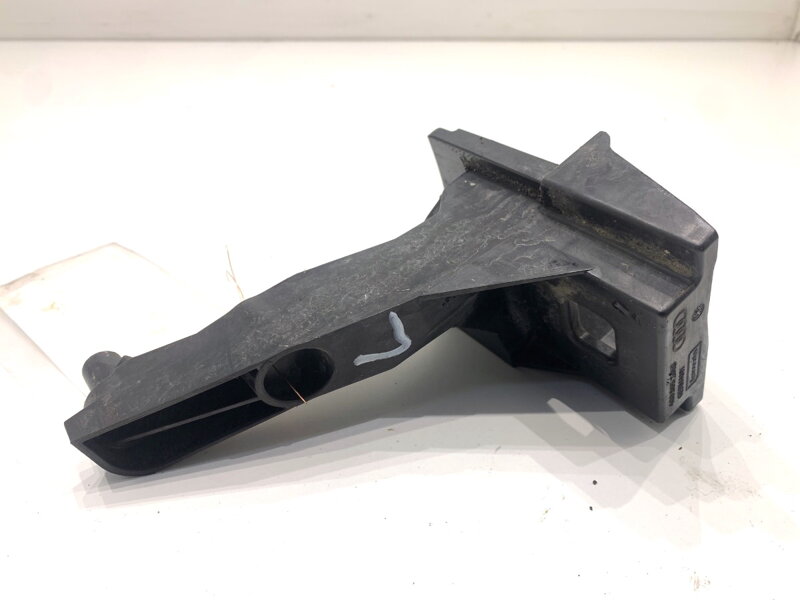 Držák uchycení chladiče levé Audi A7 Sportback (4GA, 4GF) 2010 - 2018 4G0805201B