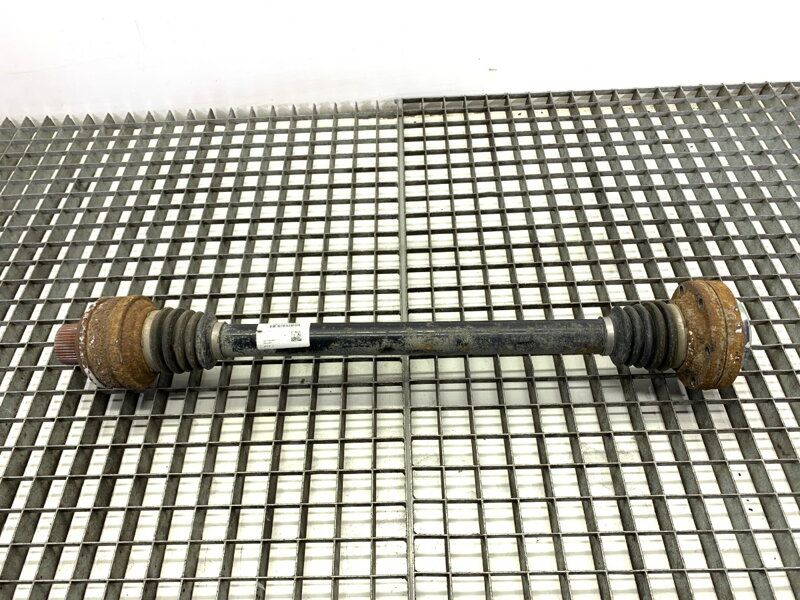 Poloosa levá zadní Audi Q8 (4MN) 2018 - 2022 4M0501203D