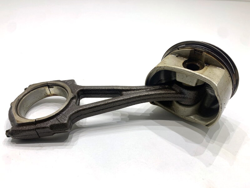 Píst S ojnicí Opel Astra H GTC (A04) 2005 - 2010 Z14XEP