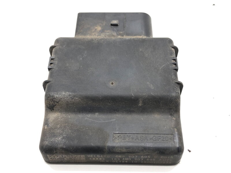 Relé stěračů Audi Q8 (4MN) 2018 - 2022 4N0907605C