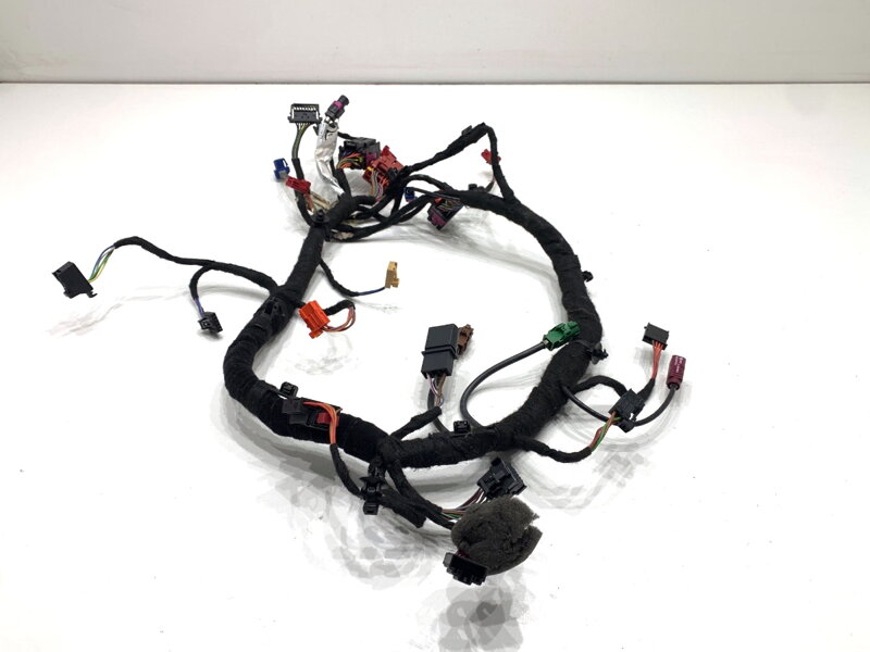 Kabeláž tunel středový Audi Q8 (4MN) 2018 - 2022 4M8972031A