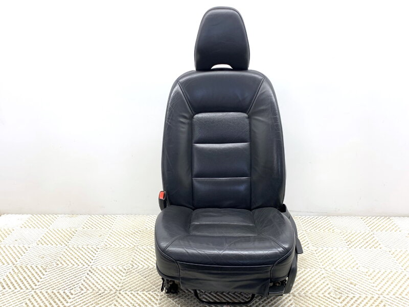 Sedadlo levé přední Volvo V70 III (135) 2007 - 2016