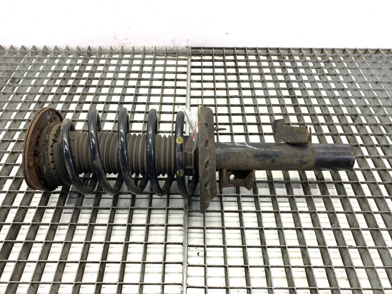 Tlumič pravý přední S pružinou Volvo V70 III (135) 2007 - 2016 31212509