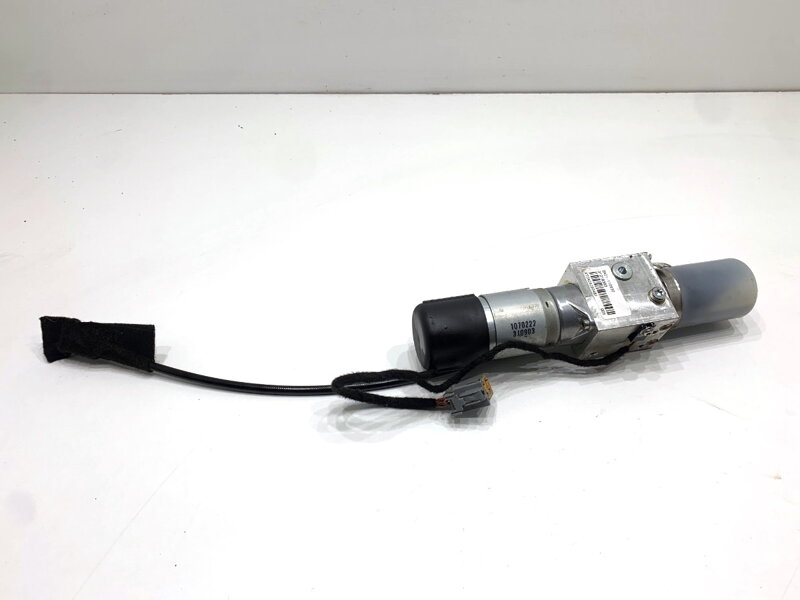 Čerpadlo servomotor / vzpěra víka kufru kufru Volvo V70 III (135) 2007 - 2016 31218393