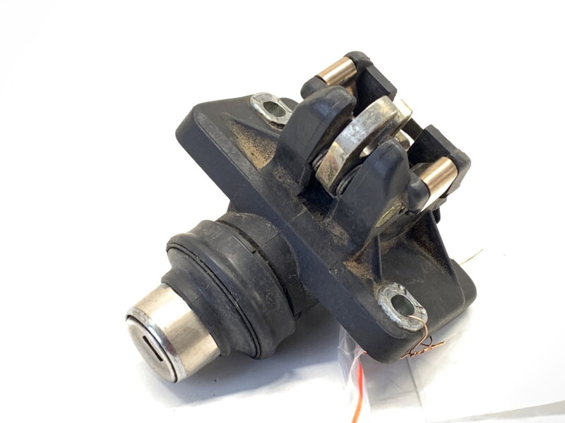 Zámek víka kufru zadní Mercedes-benz 190 (W201) 1982 - 1993