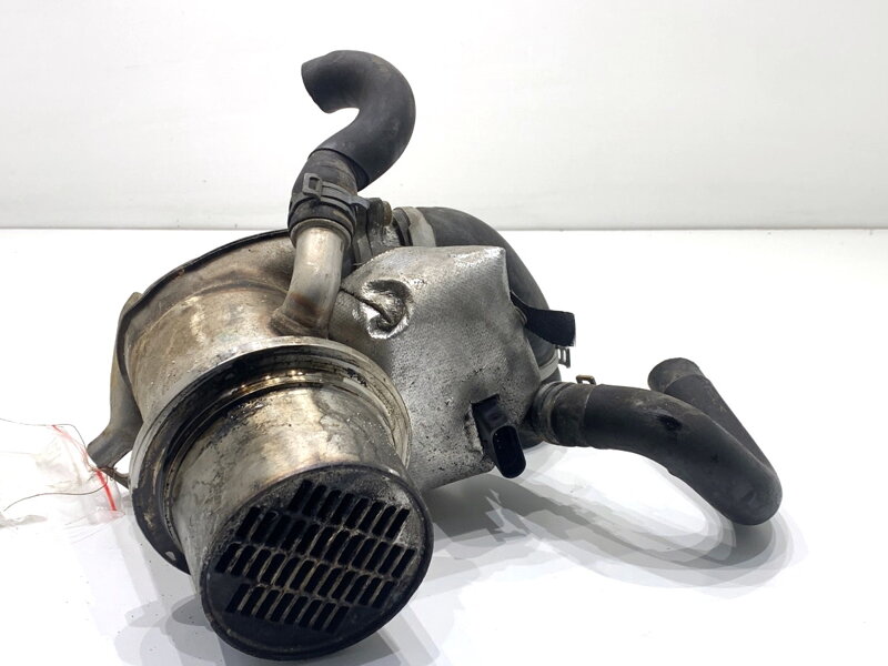 Ventil EGR S chladičem Audi A3 Limousine (8VS, 8VM) 2013 - 2022 04L131512D