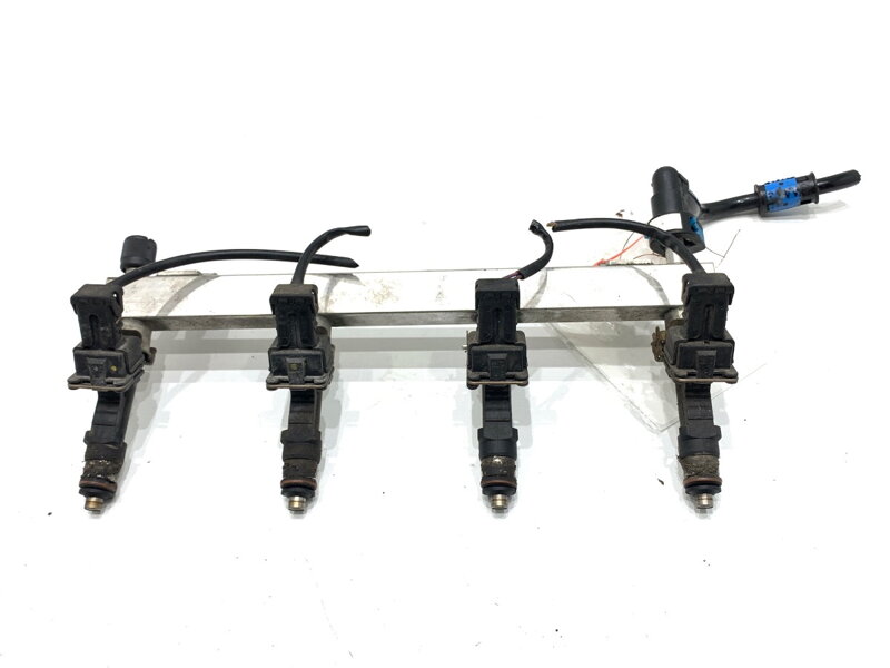 Vstřikovací rampa Opel Corsa D (S07) 2006 - 2014 55562258